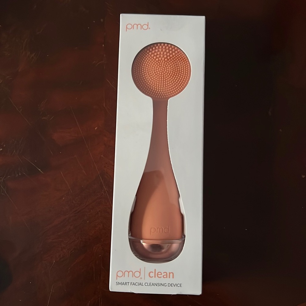 PMD Smart Facial Cleansing Device